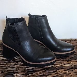 Naturalizer Madalynn Gore Block Chunky Heel Bootie Black Leather Zip Up 8.5 M